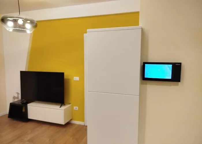 Apartment Lemon Center Self Check In Tirana