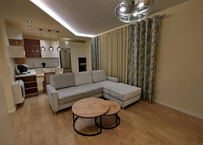 Lemon Center Self Check In * טיראנה